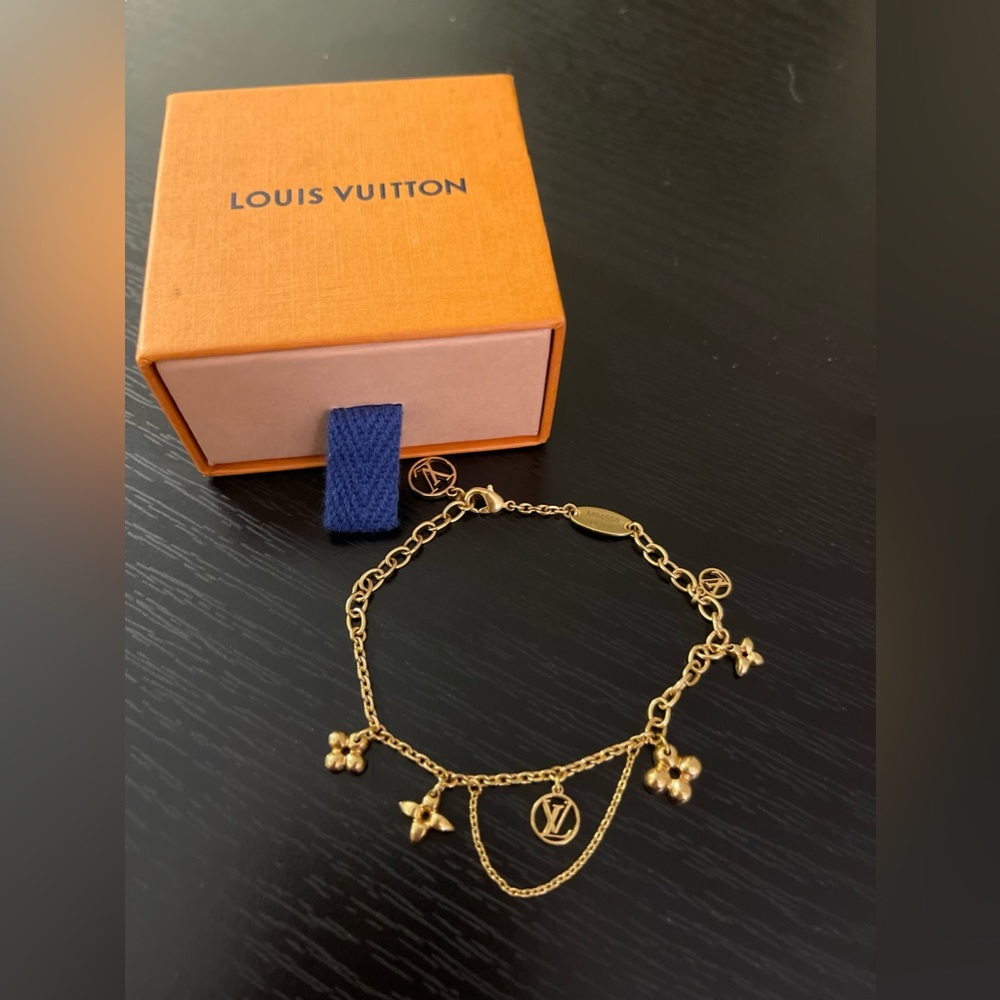 Louis Vuitton blooming bracelet